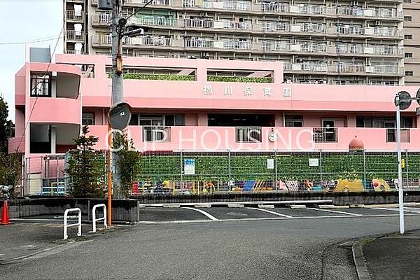 横川保育園 徒歩11分。 810m