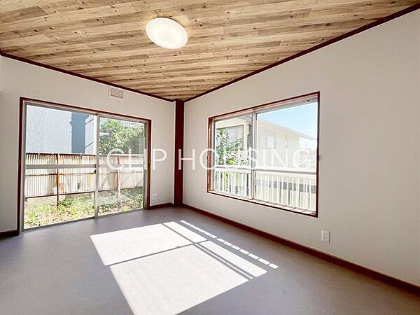 天井の柄がおしゃれなお部屋です！