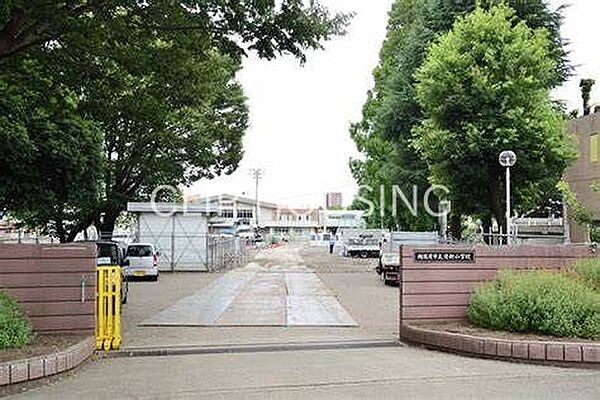 相模原市立清新小学校 徒歩13分。 990m