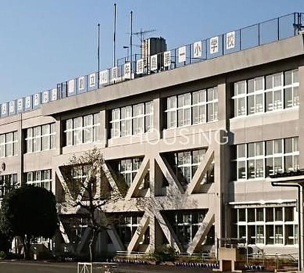昭島市立拝島第一小学校 徒歩8分。 620m