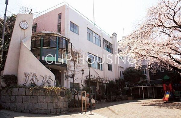 幼保連携型認定こども園敬愛こども園 徒歩6分。 460m
