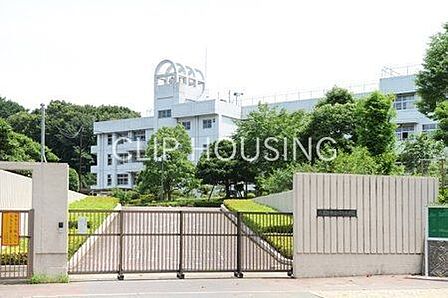 八王子市立別所中学校 徒歩9分。 690m