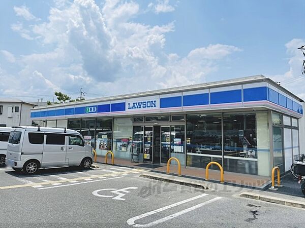 画像21:ローソン　加茂駅前店まで500メートル