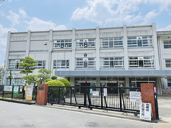 画像20:加茂小学校まで750メートル