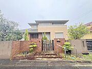 新祝園駅よりバス14分 徒歩3分 築19年10ヶ月 2階建の賃貸物件