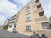 藤森駅より徒歩2分 3階 築22年8ヶ月の賃貸物件