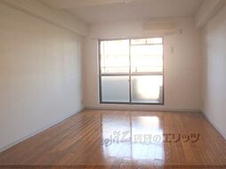 京都市営烏丸線 竹田駅 徒歩11分の賃貸マンション 5階1Kのリビング/ダイニング