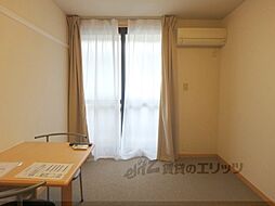 レオパレスグリーングラスI 304 3階1Kのリビング/ダイニング