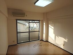 カーサ・ヴェルディ 208 2階1Kのリビング/ダイニング