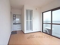 マンション大和 201 2階ワンルームのリビング/ダイニング