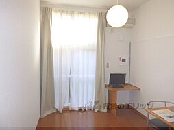 京都地下鉄東西線 石田駅 徒歩18分の賃貸アパート 1階1Kのリビング/ダイニング