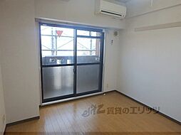 近鉄京都線 大久保駅 徒歩5分の賃貸マンション 4階ワンルームのリビング/ダイニング