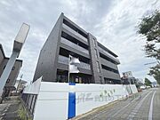 平城山駅よりバス10分 徒歩4分 新築 4階建の賃貸物件