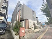 京田辺駅より徒歩4分 築2年8ヶ月 4階建の賃貸物件