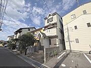 城陽駅より徒歩8分 築24年4ヶ月の賃貸物件