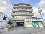 小倉駅より徒歩1分 4階 築35年の賃貸物件
