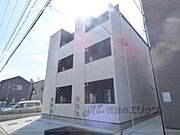 桂川駅より徒歩10分 3階 築8年の賃貸物件