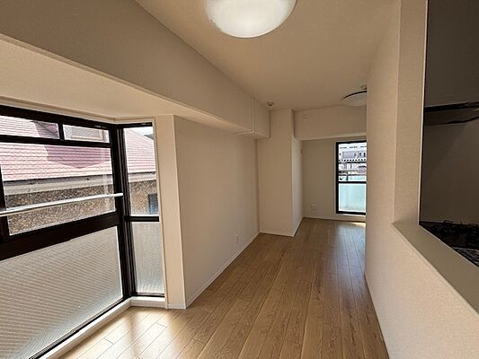 リビング/ダイニング アグラード堺 2階/203