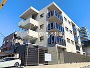 八幡駅より徒歩5分 1階 築3年8ヶ月の賃貸物件