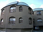 クイーンズコート鴨江 2階 築37年5ヶ月の賃貸物件