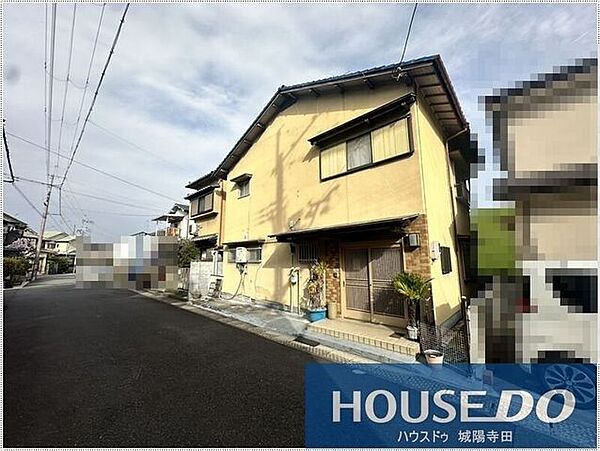 建築条件なしのお土地です。約32坪にお好きなメーカーで建築をしていただけます！