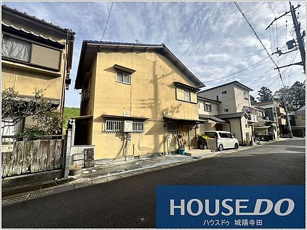 建築条件なしのお土地です。約32坪にお好きなメーカーで建築をしていただけます！