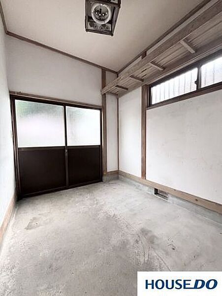 土間