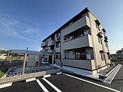 近江八幡駅より徒歩15分 新築 3階建の賃貸物件