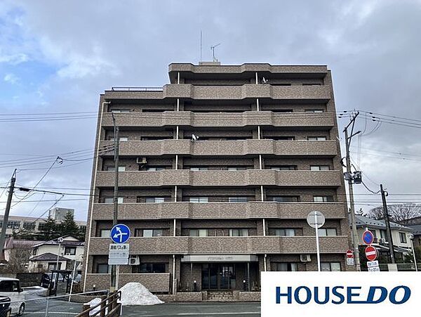 apartment 秋田県秋田市千秋中島町
地図を見る