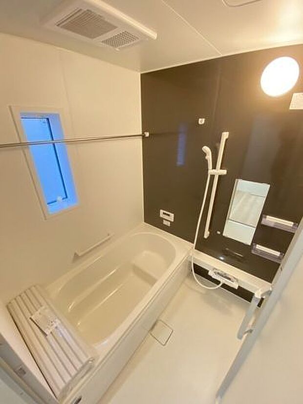 同型写真（浴室）