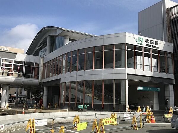 JR奥羽本線秋田駅 1900m