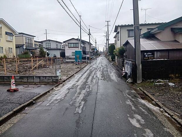 前面道路含む現地写真