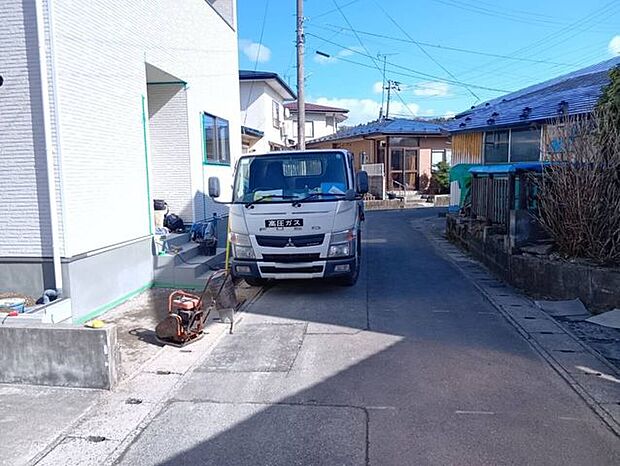 前面道路含む現地写真