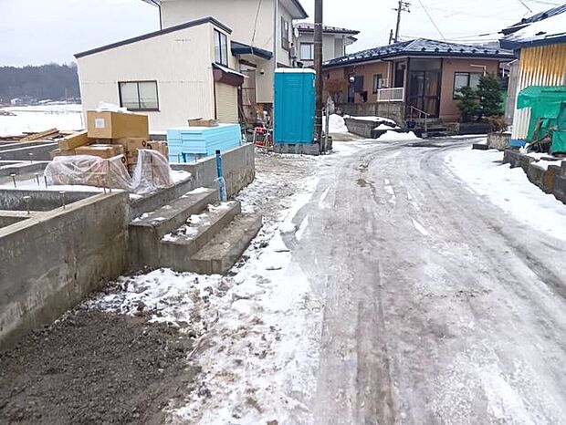 前面道路含む現地写真