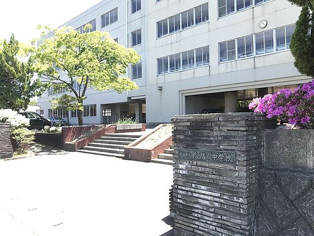 秋田市立外旭川中学校 550m