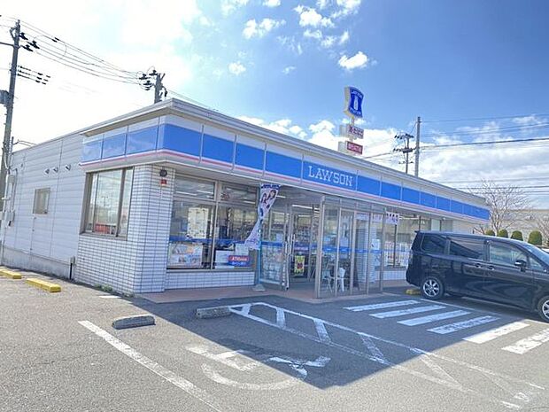 ローソン秋田茨島6丁目店 900m