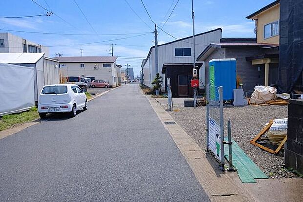 前面道路含む現地写真