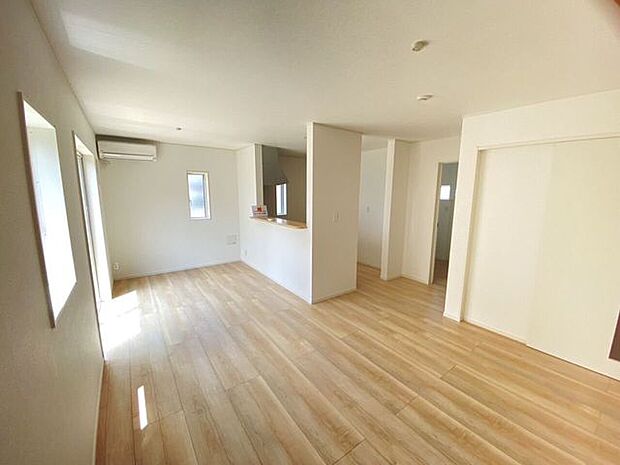 同型写真(リビング)