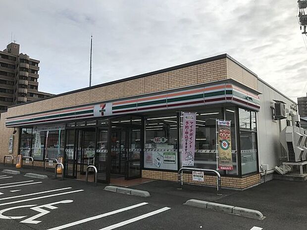 セブン-イレブン 秋田泉北3丁目店 1800m