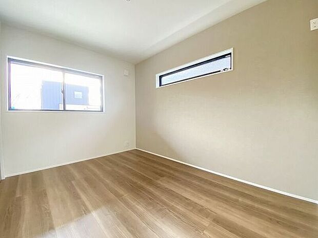 シンプルに作られた洋室は、自分好みのインテリアでコーディネイトし癒しの空間作りに最適です♪