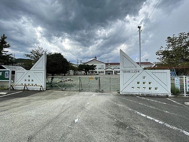 川辺町第1こども園 1800m