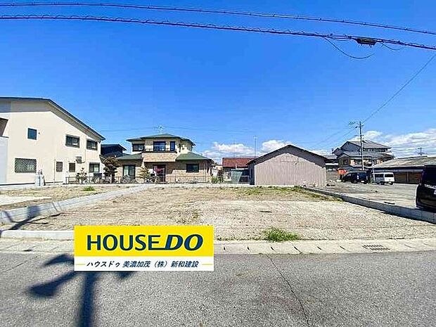 完成前の物件はイメージしづらい…。そんなお悩みありませんか?ハウスドゥ美濃加茂では、同じ会社が建てた完成物件をご案内いたします♪完成前だからこそ受けられるサービス工事などメリットのご提案、いたします!