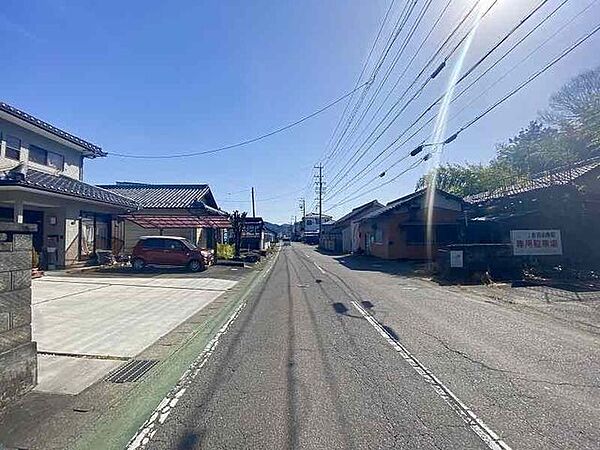 前面道路含む現地写真