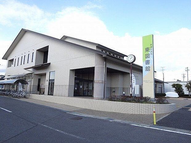 美濃加茂市 東図書館 600m