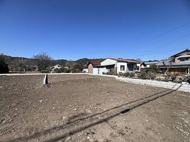 完成前の物件に限り、カラー選択やオプション工事 などのサービス特典が受けられる場合がございます。詳しくお知りになりたい方はお気軽にお問合せください。