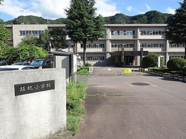 坂祝町立坂祝小学校 65m