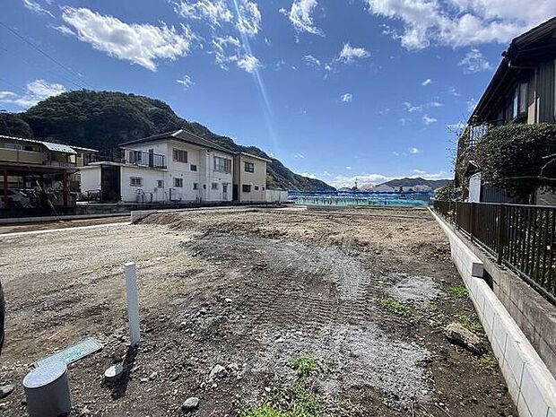 完成前の物件に限り、カラー選択やオプション工事 などのサービス特典が受けられる場合がございます。詳しくお知りになりたい方はお気軽にお問合せください。