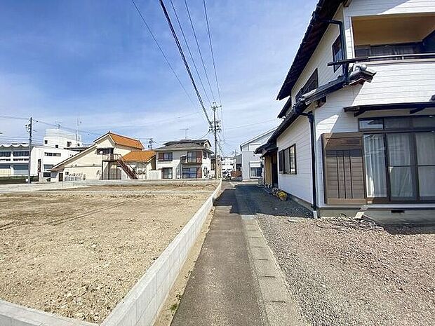 前面道路含む現地写真