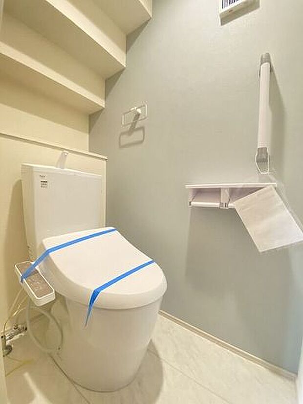 1Fトイレ　ウォシュレットトイレです。