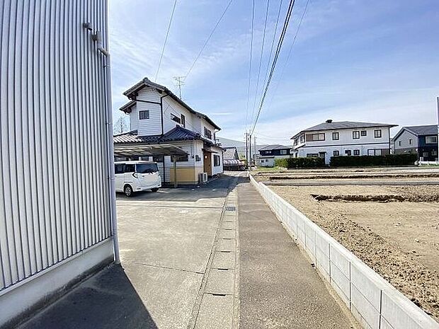 前面道路含む現地写真